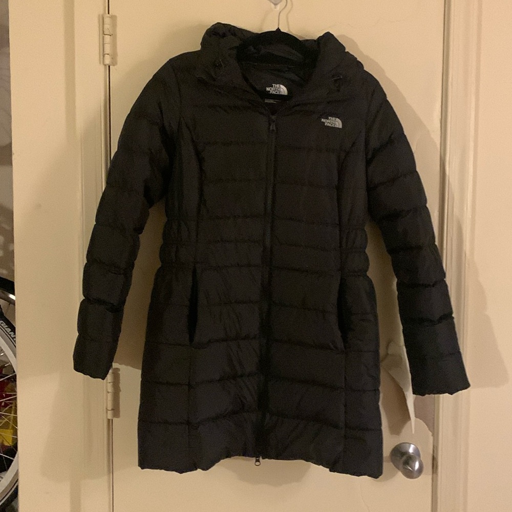 Northface Women’s Black Medium Long Puffer Winter Coat